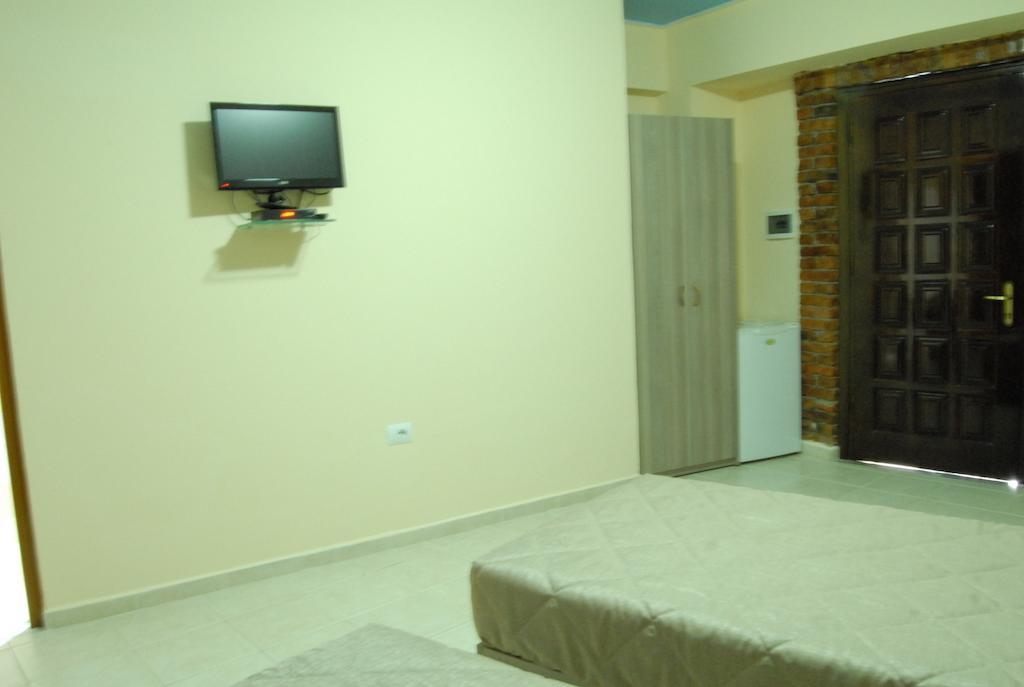 Hotel Livia Ksamil Bilik gambar