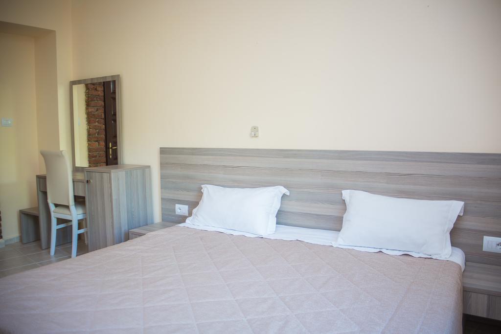 Hotel Livia Ksamil Luaran gambar