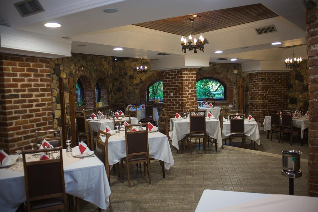 Hotel Livia Ksamil Luaran gambar