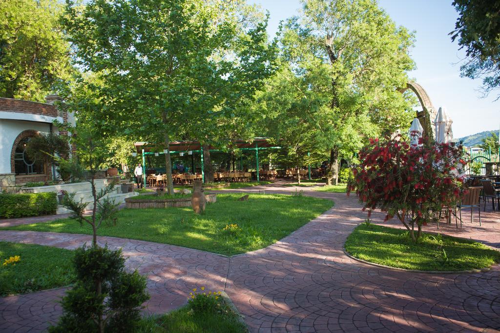 Hotel Livia Ksamil Luaran gambar